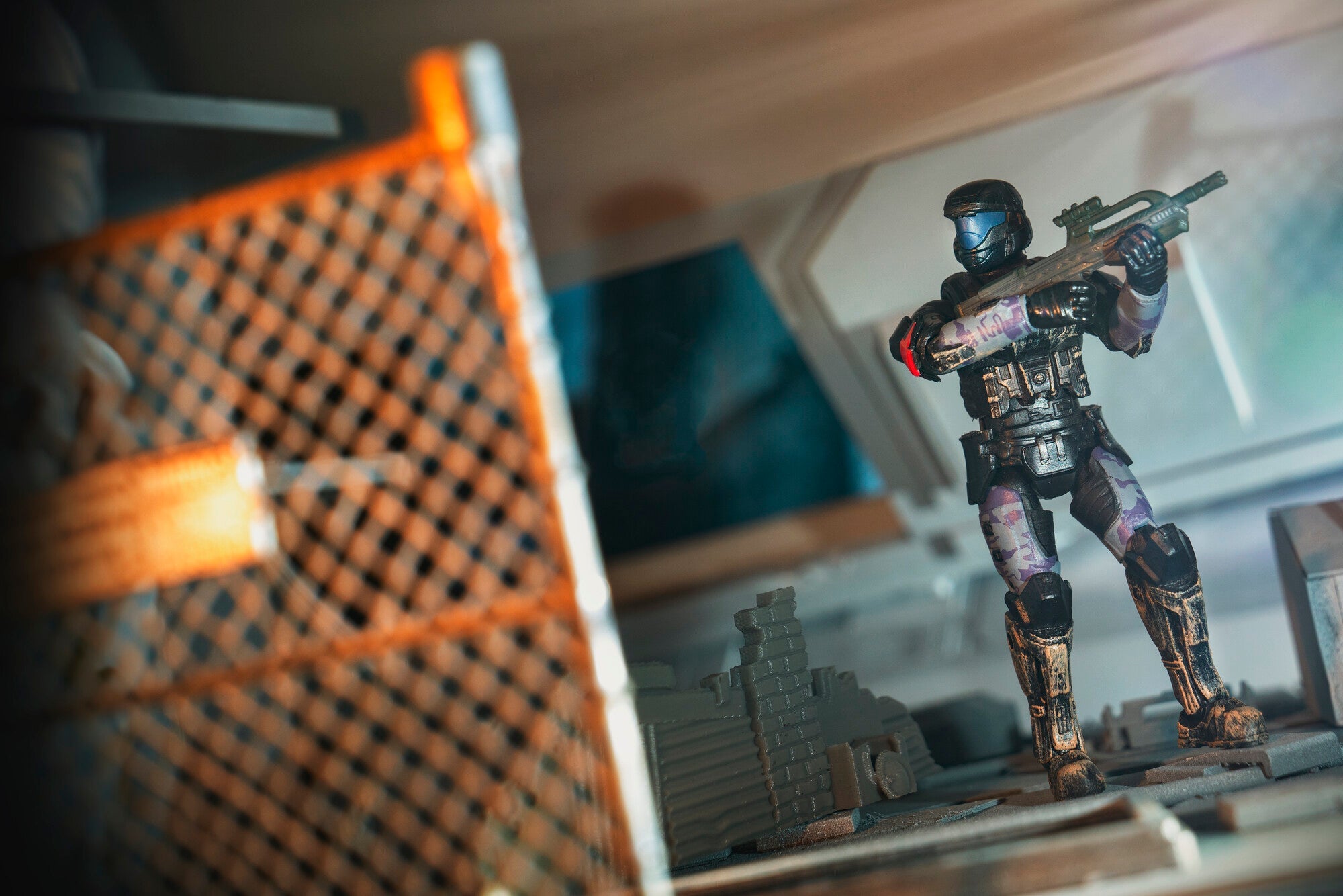 Halo ODST - Deluxe 4-Inch Articulated Figure with Battle Rifle