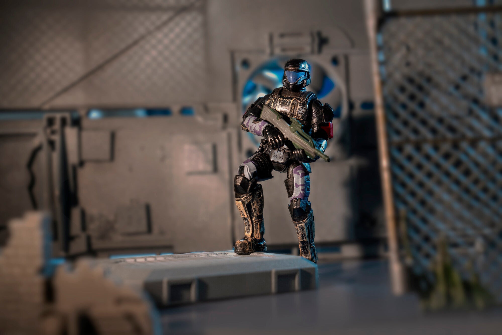 Halo ODST - Deluxe 4-Inch Articulated Figure with Battle Rifle