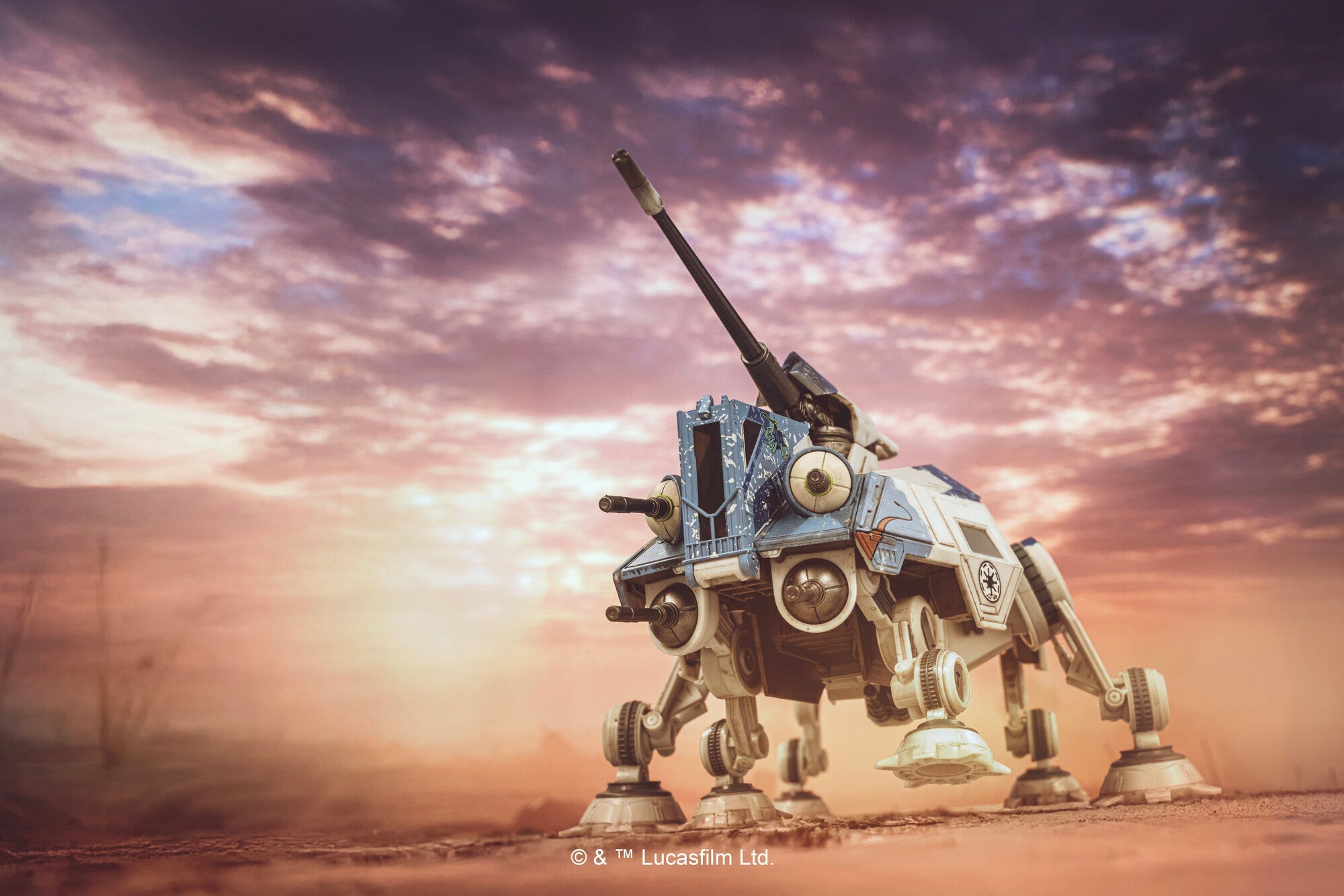 STAR WARS™ Micro Galaxy Squadron AT-TE (104th Battalion)